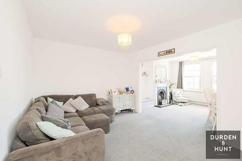 5 Fyfield Road, Ongar, CM5 0AF