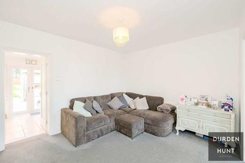 5 Fyfield Road, Ongar, CM5 0AF
