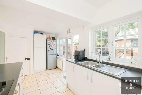 5 Fyfield Road, Ongar, CM5 0AF
