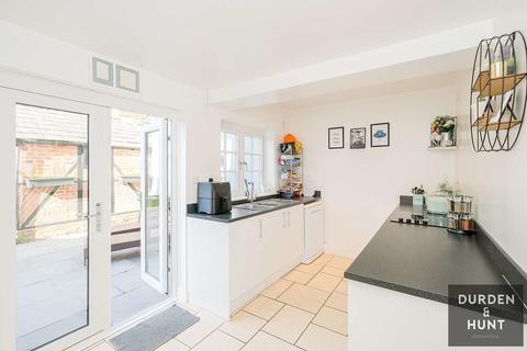 5 Fyfield Road, Ongar, CM5 0AF
