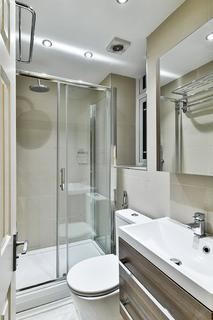 25, Leonard Court Edwardes Square, London, W8 6NN