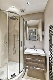 25, Leonard Court Edwardes Square, London, W8 6NN