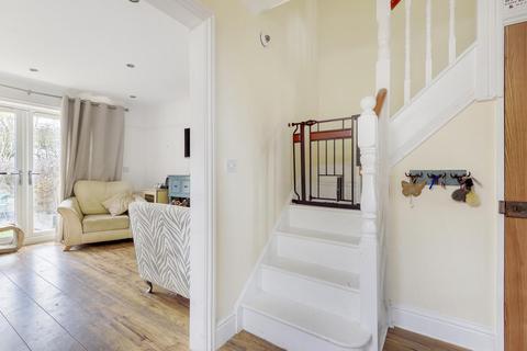 32d Pope Road, Bromley, BR2 9QB