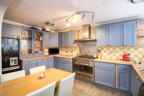 8 Hillside Drive, Leek, ST13 8JQ