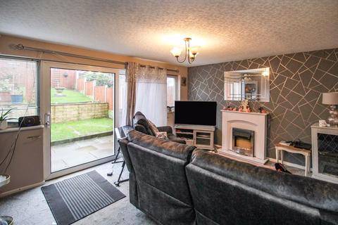 8 Hillside Drive, Leek, ST13 8JQ