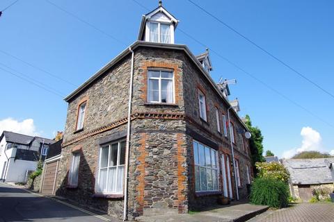 1 Waverley Terrace, Lynton, EX35 6AH