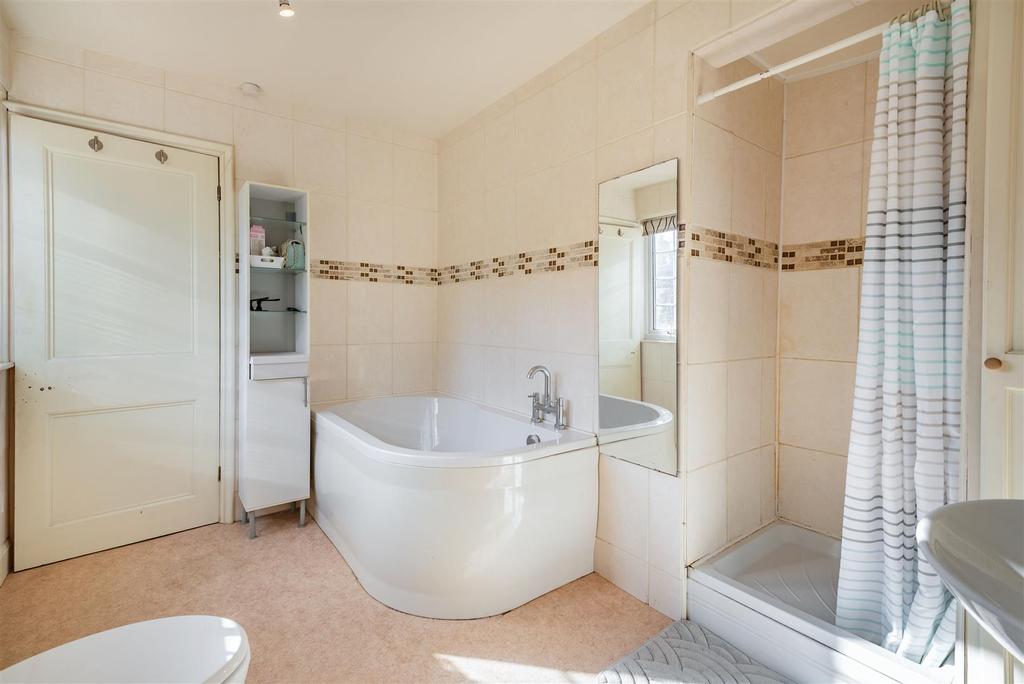 8493888-interior02.jpg