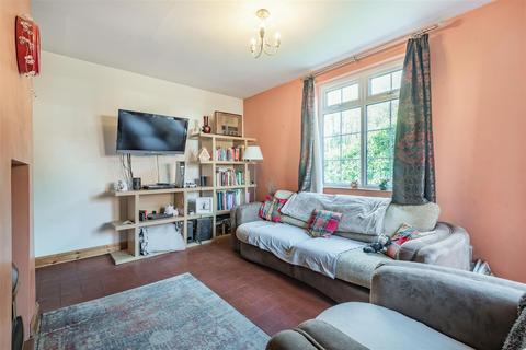 2 Debdale Gate, Mansfield Woodhouse, Mansfield, NG19 7NW