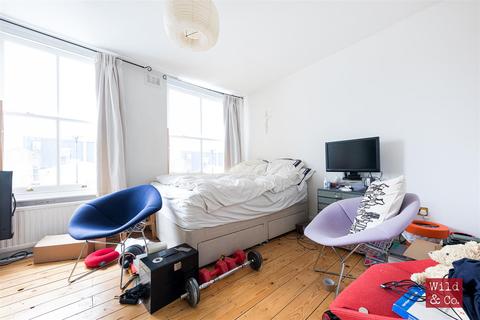 87 Oriel Road, London, E9 5SG
