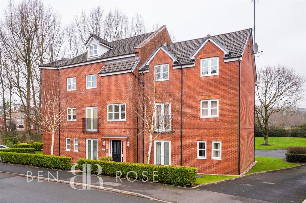Duxbury Gardens, Chorley 2 bed apartment £109,995