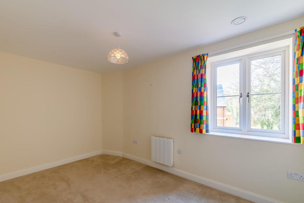 Bedroom 2.jpg
