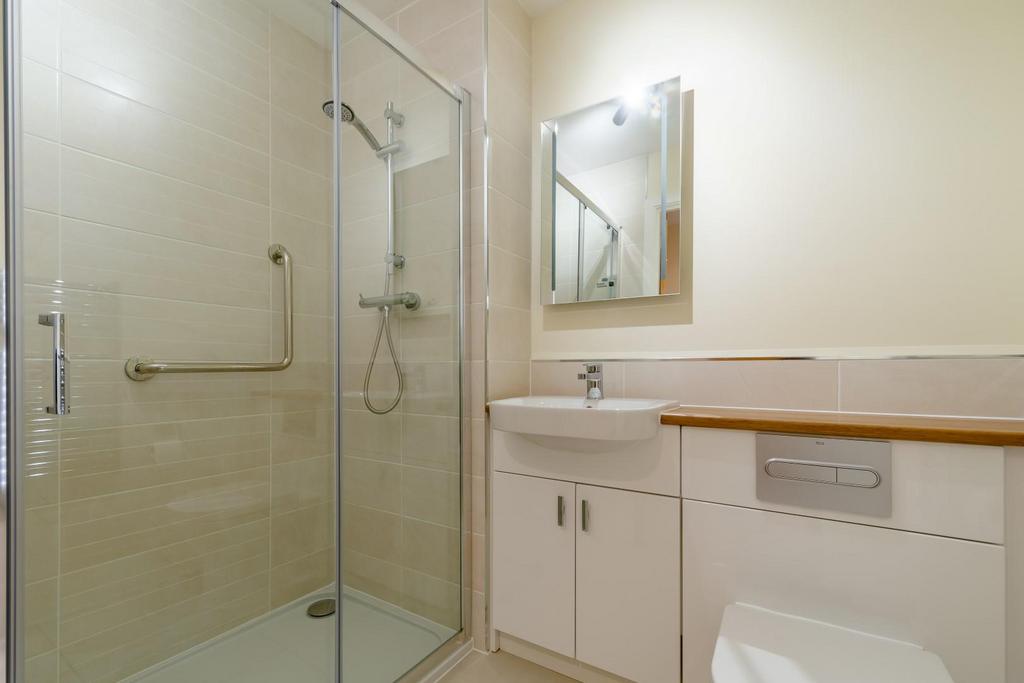 Shower room.jpg