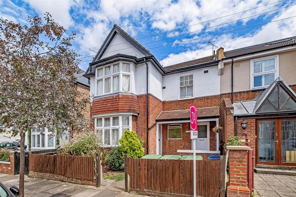Leinster Avenue, East Sheen, SW14 2 bed flat £385,000
