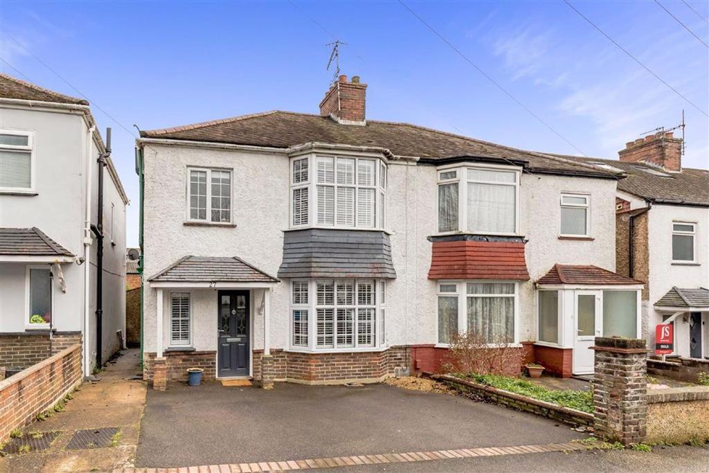 Aldrington Avenue, Hove, East Sussex 3 bed semidetached house £550,000