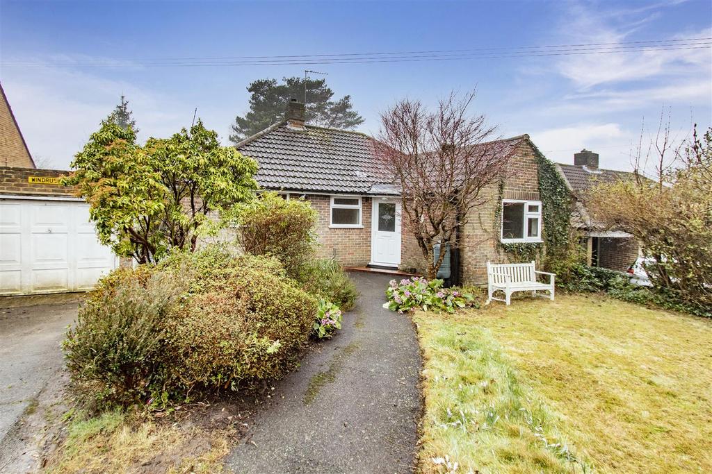 London Road, Crowborough 3 bed detached bungalow £475,000