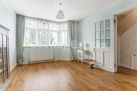 24 Mount Grove, Edgware, HA8 9SX