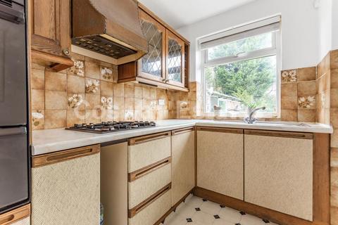 24 Mount Grove, Edgware, HA8 9SX