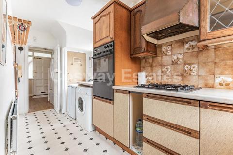 24 Mount Grove, Edgware, HA8 9SX