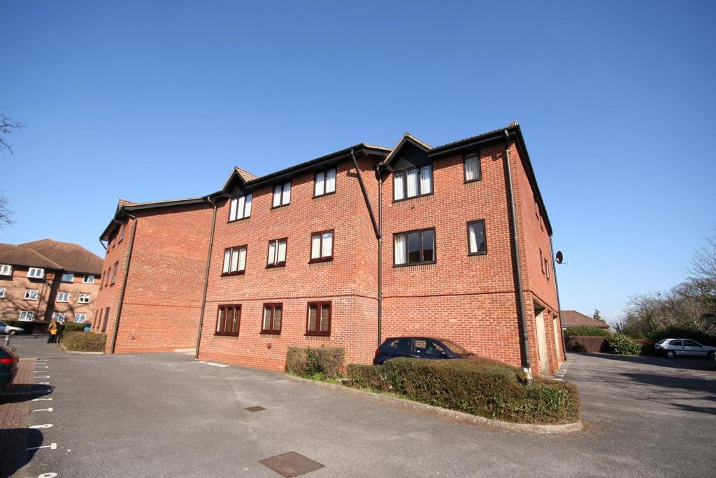 Highfield Court, Church Road... 2 bed apartment £232,500