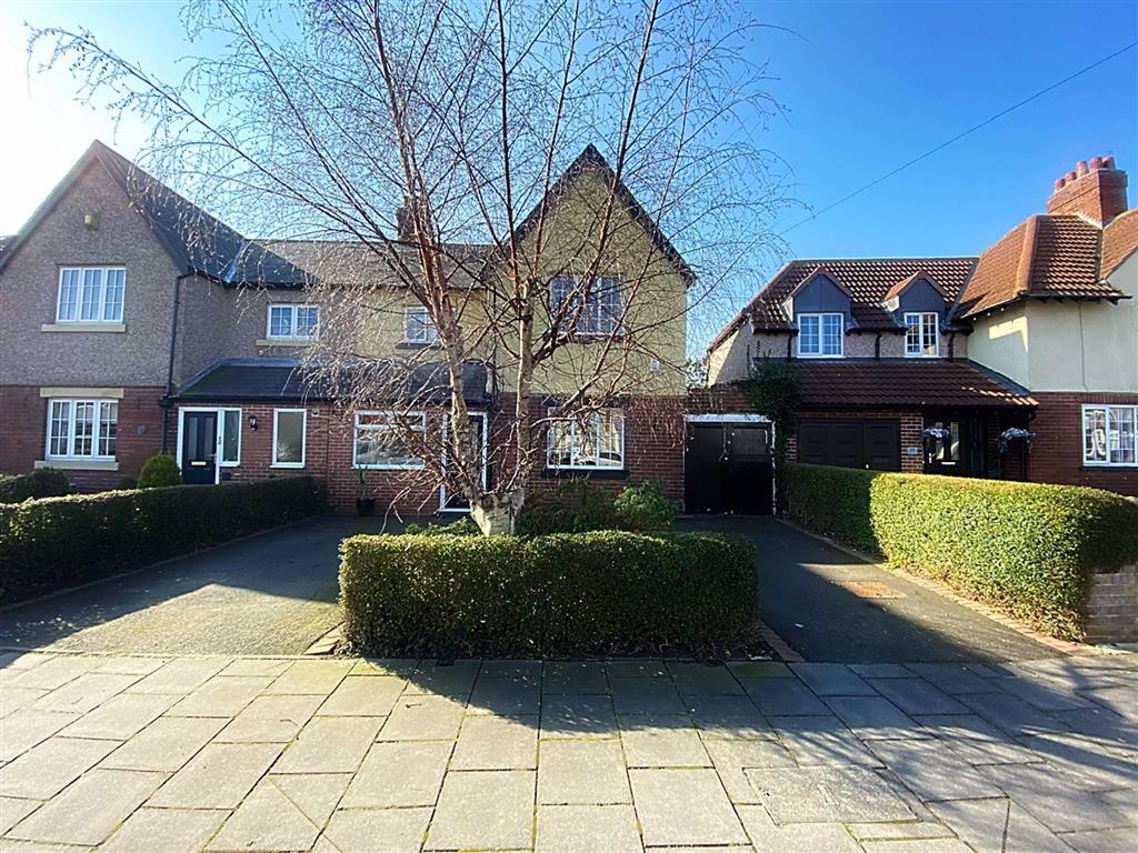 Rosewood Crescent, Walkerville... 3 bed semidetached house £1,200