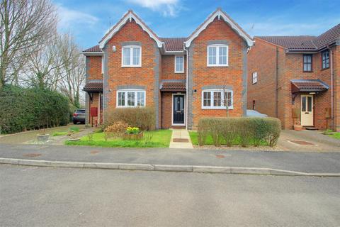 2 Farriers Close, Bovingdon, Hemel Hempstead, HP3 0UL