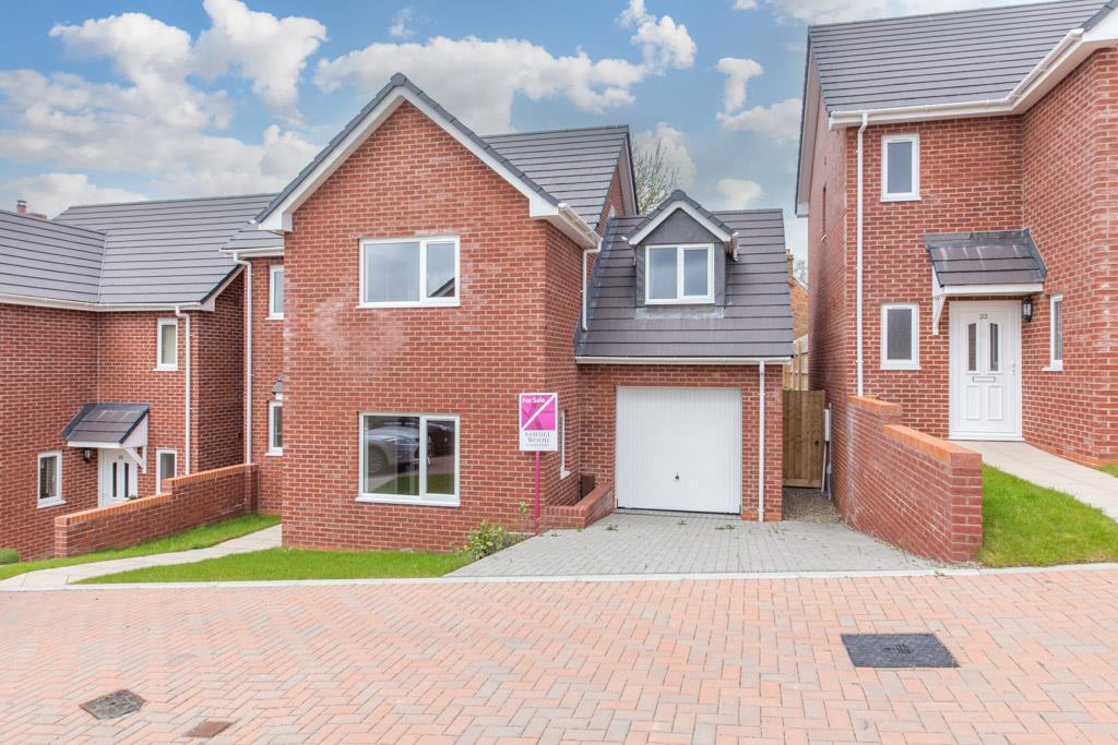 Springfield Way, Clee Hill, Ludlow 4 bed detached house for sale £299,995