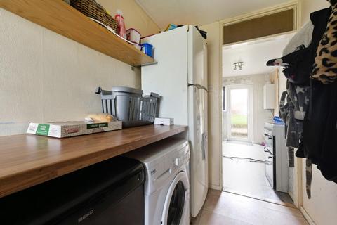117 Long Walk, Epsom, KT18 5TU