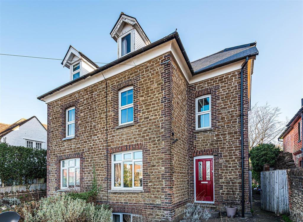 Frith Hill Road, Godalming 4 bed house £850,000