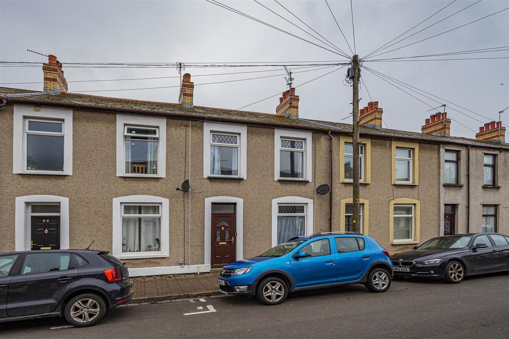 Cecil Street, Adamsdown 2 bed terraced house £1,100 pcm (£254 pw)