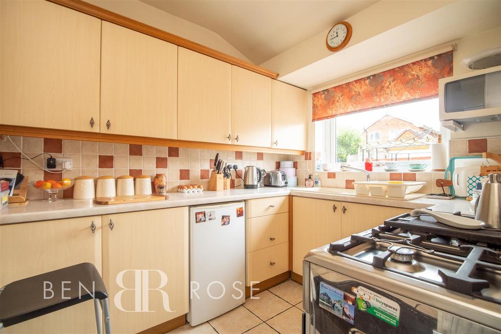 Bow Lane, Leyland 3 bed semidetached house £300,000