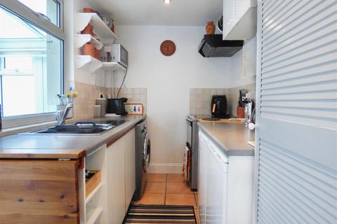 72 Napier Road, Northfleet, Gravesend, DA11 7BY