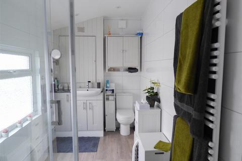 72 Napier Road, Northfleet, Gravesend, DA11 7BY