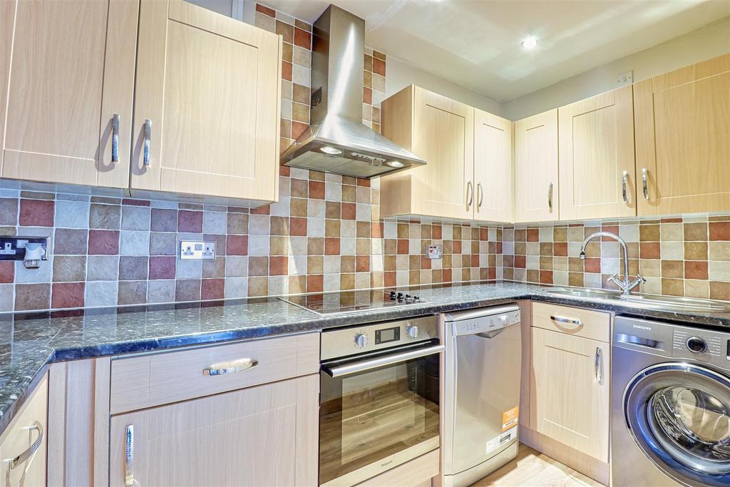 Kitchen 9.jpg
