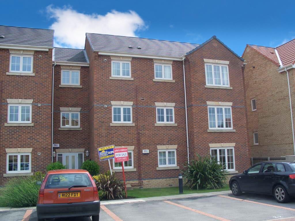 Cavalier Court, Woodfield Plantation... 3 bed flat £650 pcm (£150 pw)