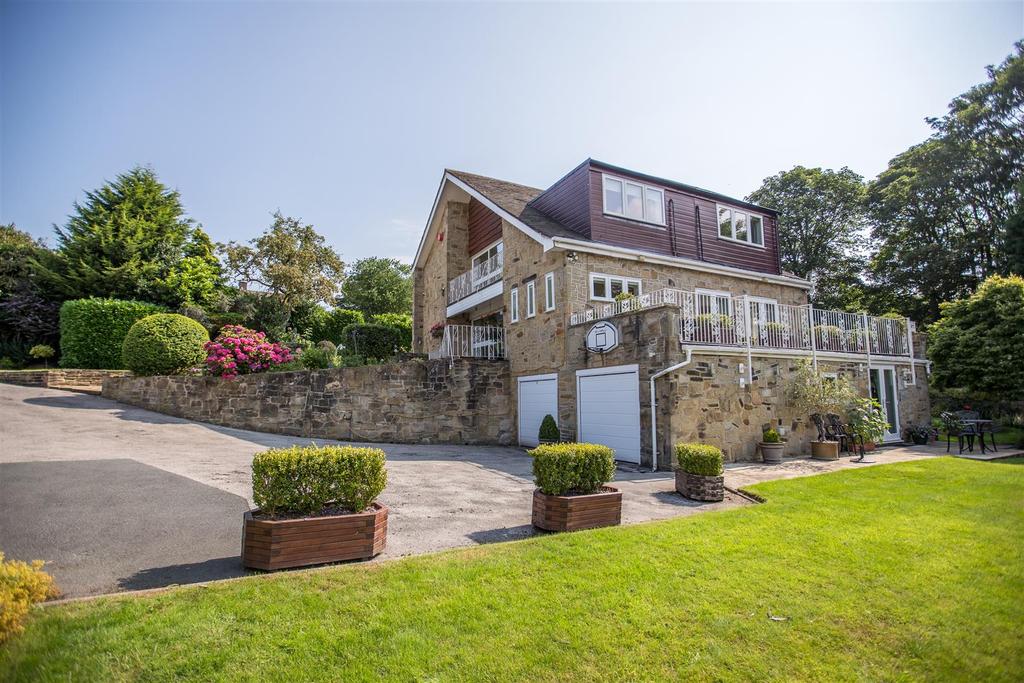 Bracken Lodge, 12 Bracken Road... 5 bed detached house £695,000