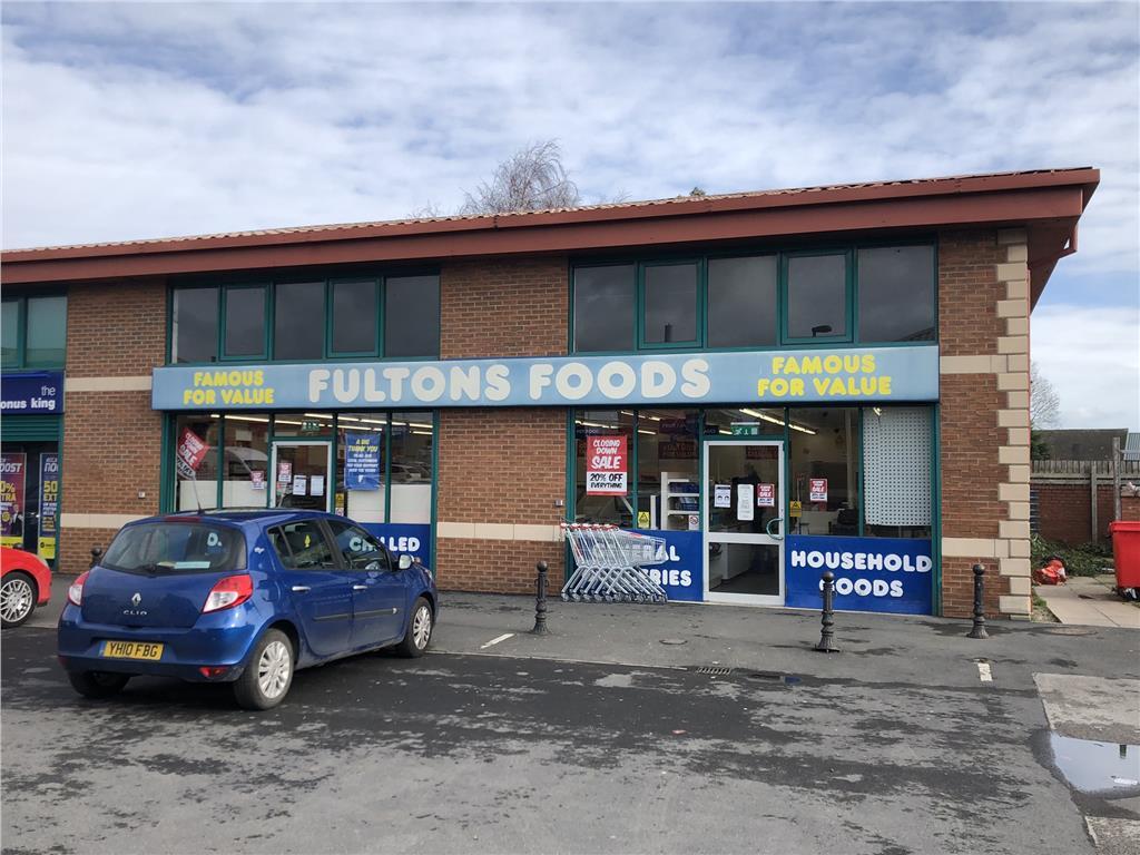 Units 9 10, Laithes Lane Shopping Centre, Laithes Lane, New Lodge, Barnsley, S71 3AD Shop £