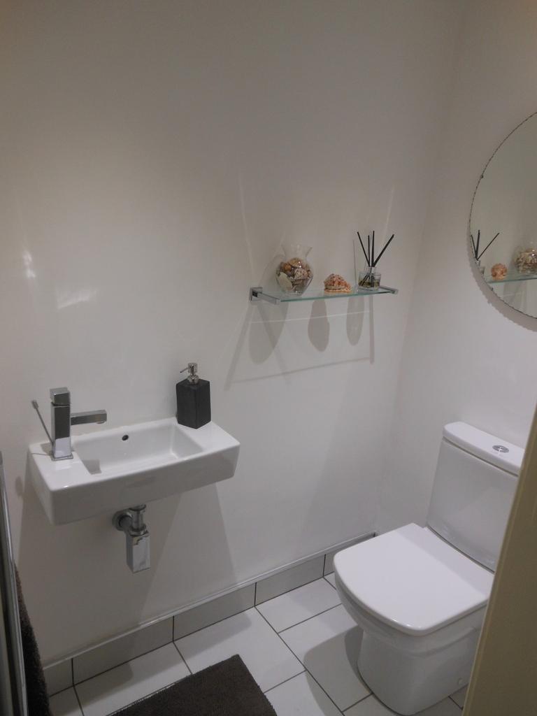 Cloakroom WC