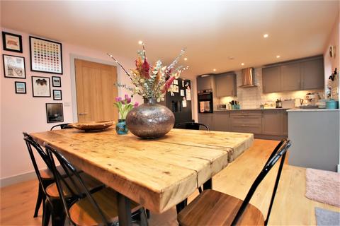 32a Hale Road, Necton, Swaffham, PE37 8EY