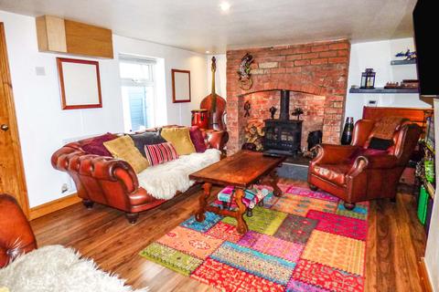 3 Wylam Terrace, Stanley, DH9 0EF