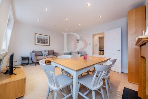 22b Canonbury Square, London, N1 2AL