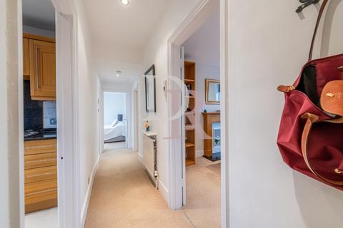 22b Canonbury Square, London, N1 2AL