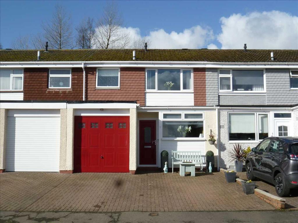 Fairhaven Square, Kilwinning 3 bed terraced house £138,000