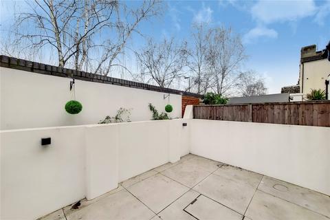 4 bedroom terraced house to rent, Mossbury Road, London