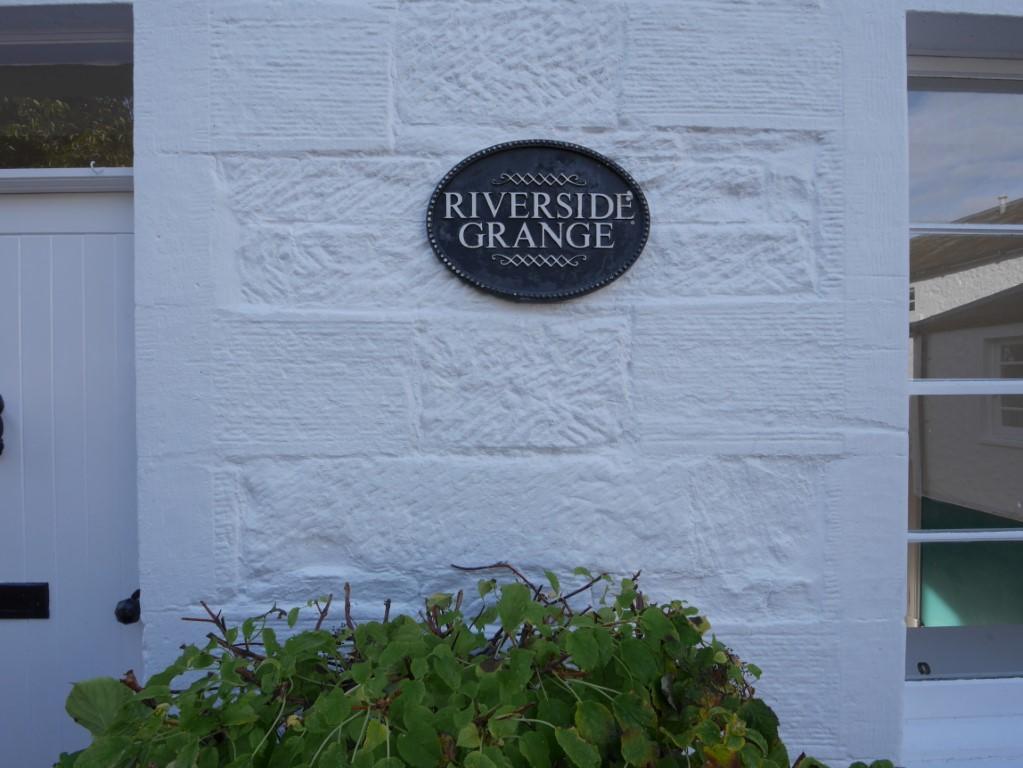 Riverside Grange and The Cottage, Holywood, Dumfri