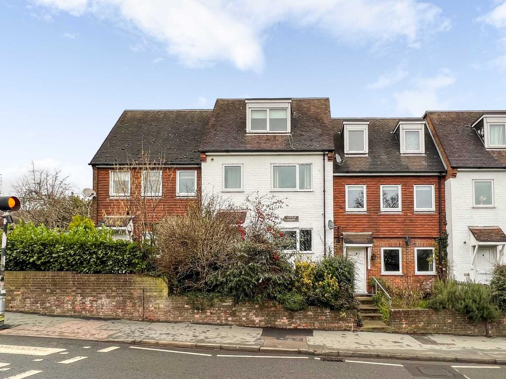 Avenue House, Park Road 2 bed £325,000
