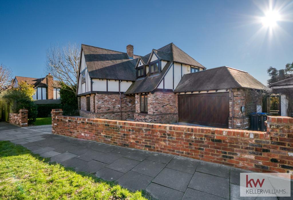 Green Dragon Lane, Winchmore Hill, N21 4 bed detached house £1,395,000