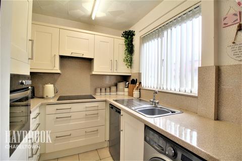 90 Greengate Lane, High Green, Sheffield, S35 3GT