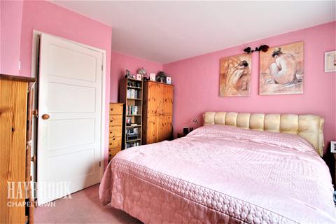 90 Greengate Lane, High Green, Sheffield, S35 3GT