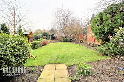 90 Greengate Lane, High Green, Sheffield, S35 3GT