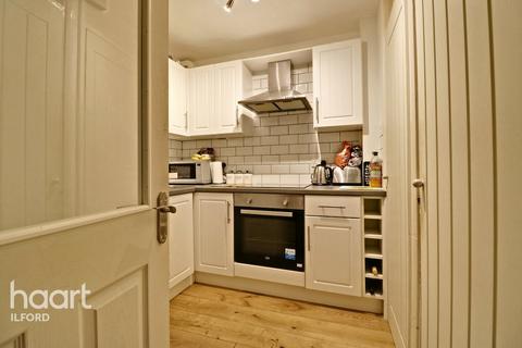 112 Castleton Road, Ilford, IG3 9QS